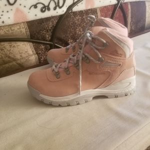 Womens Columbia hiking boots